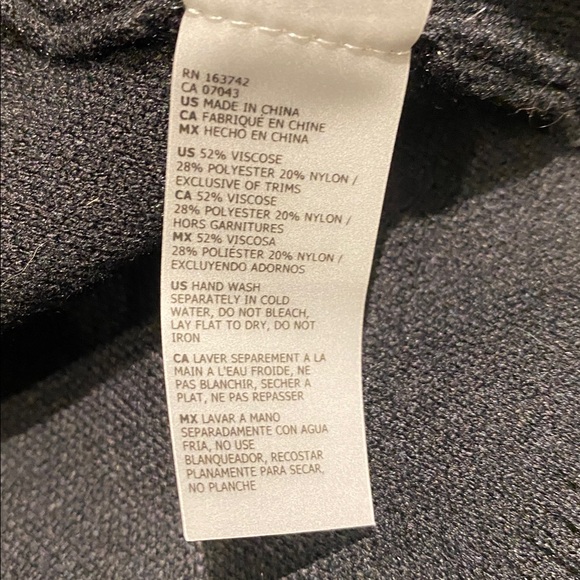 Sioni Classic pearls and Black Knitwear - Picture 11 of 12